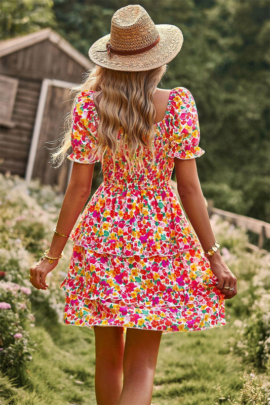 Violeta – Mini vestido floral de mangas elegantes